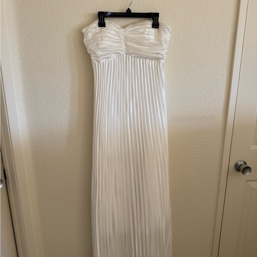 Fancy D Boutique Strapless Maxi Pleated Dress with Scarf